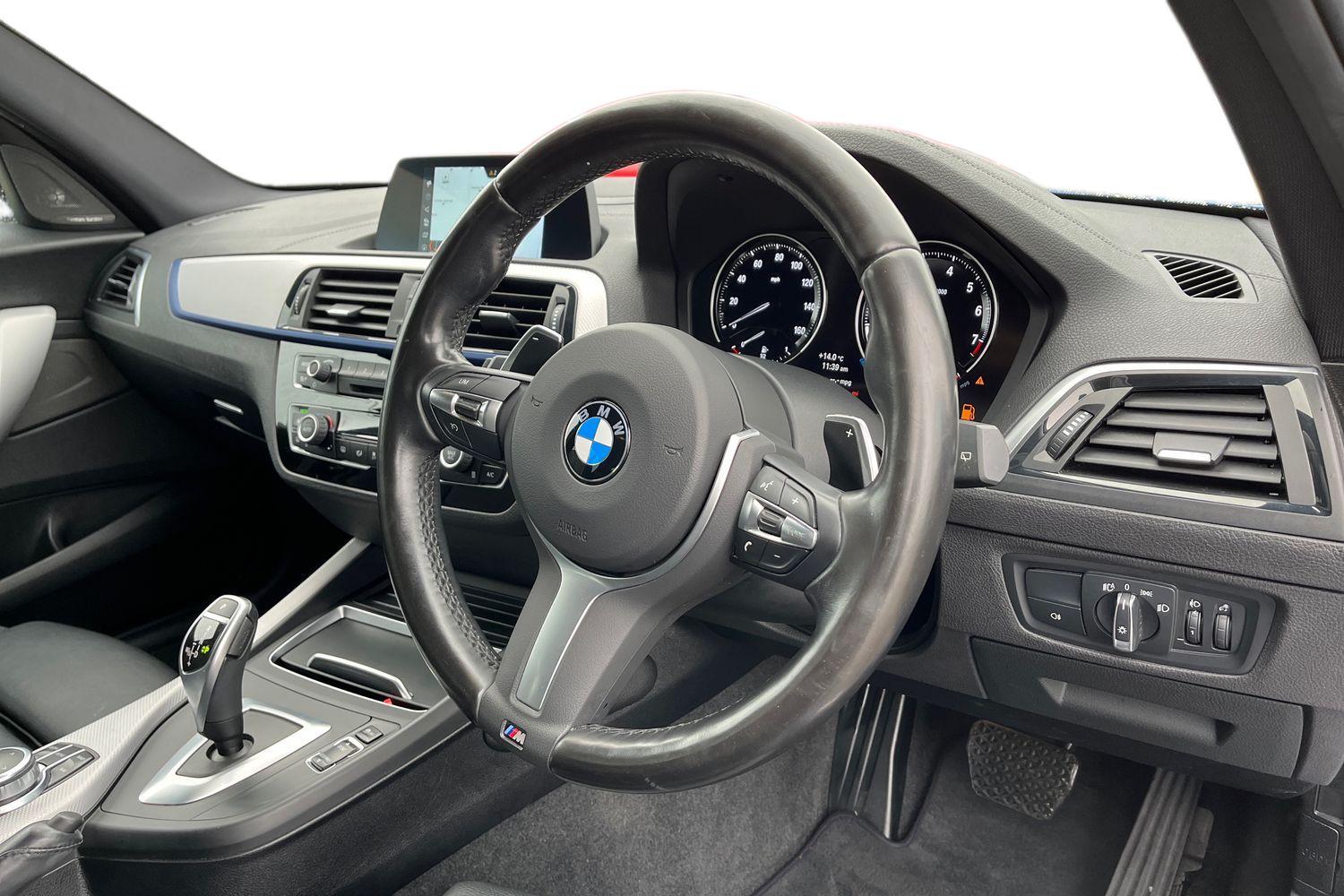 BMW 1 Series Photo 8