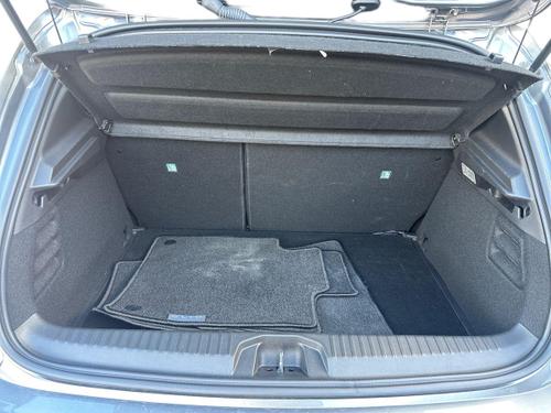 Renault CLIO Photo autoimg-e5d57fe94c9602047d7b15adc0188864e01eca85.jpg