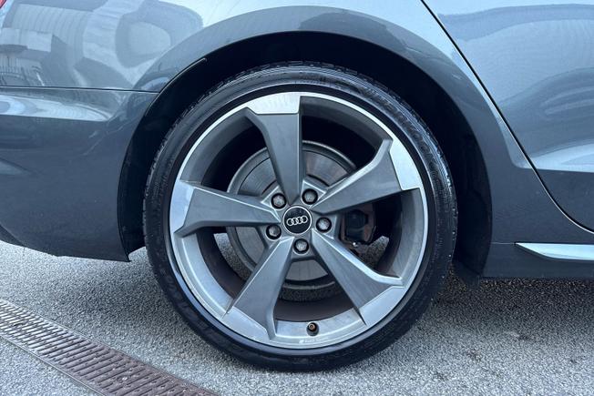 AUDI A4 Photo 5