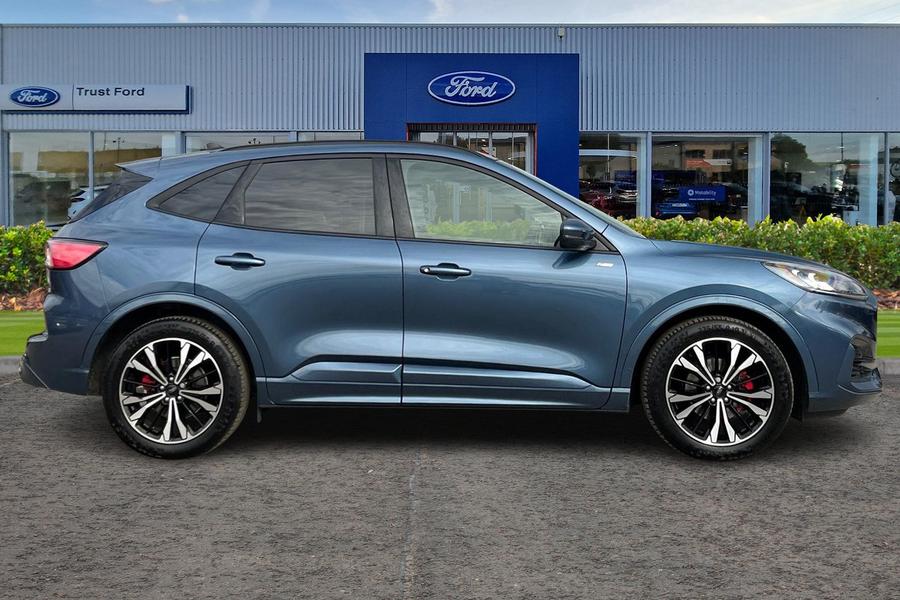 Ford Kuga Photo autoimg-e5d86fa3feb0c026abe59c2d460d8337d73fb9c5.jpg