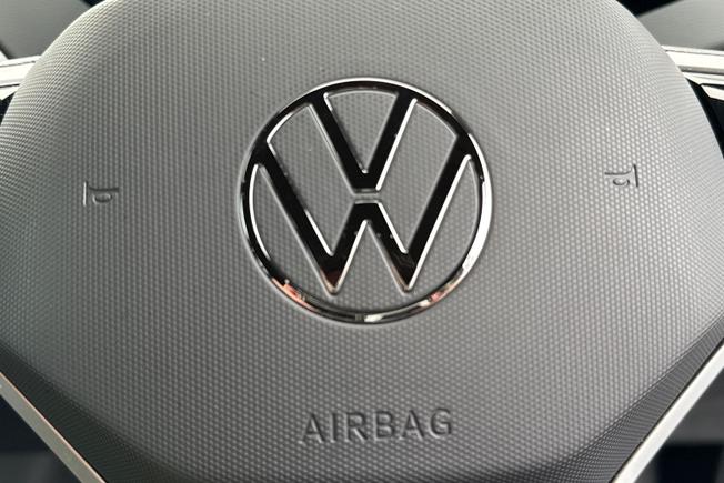 VOLKSWAGEN ID.4 Photo 26