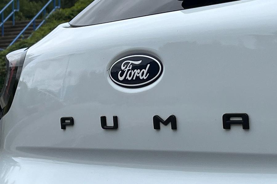 Ford PUMA Photo autoimg-e5dd9762666930aaf38ce50488960352be4a785b.jpg