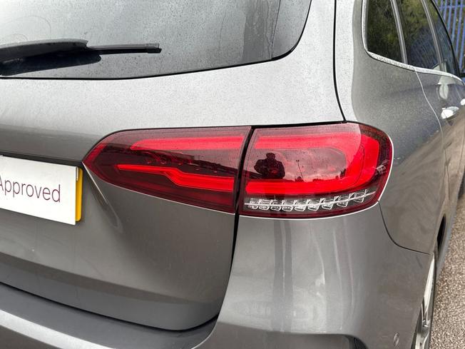 MERCEDES-BENZ B Class Photo 18