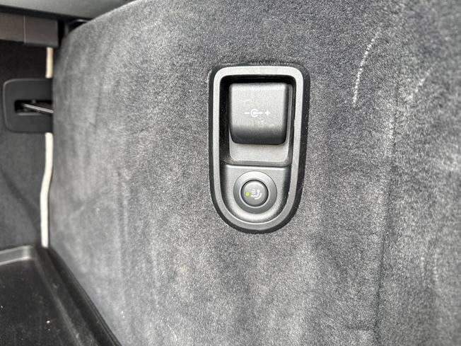 BMW 5 Series Photo 21