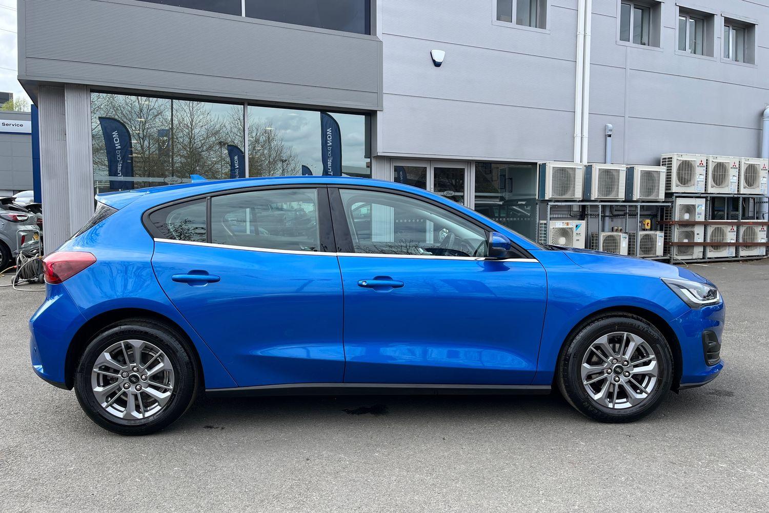 Ford FOCUS Photo 37