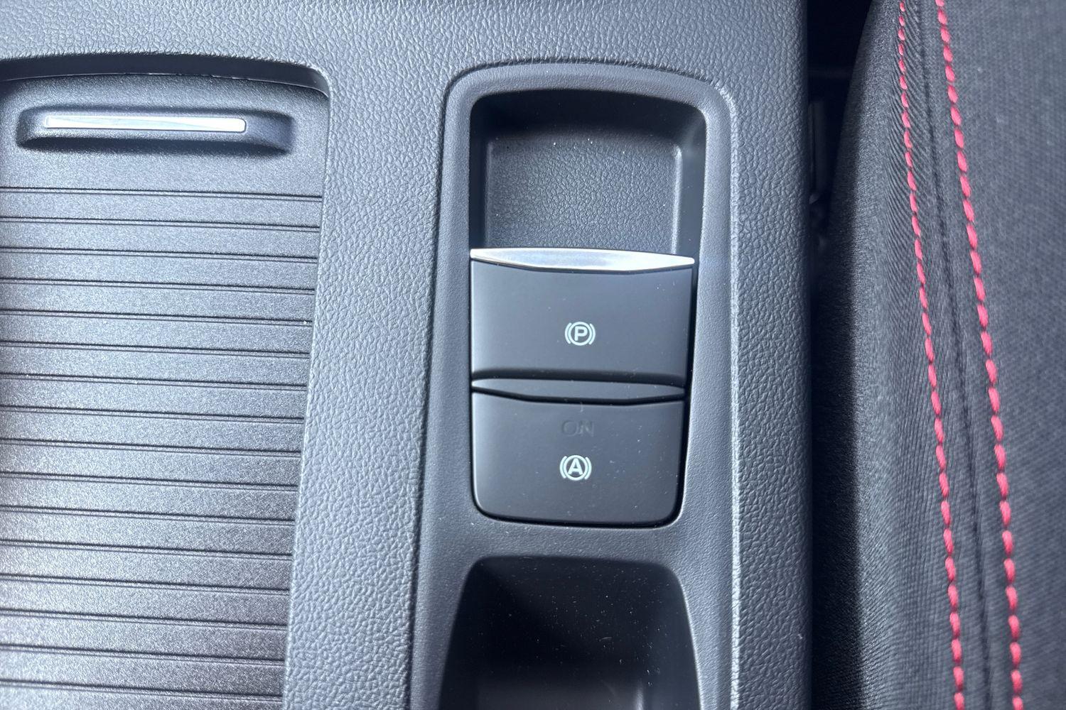 Ford FOCUS Photo 31