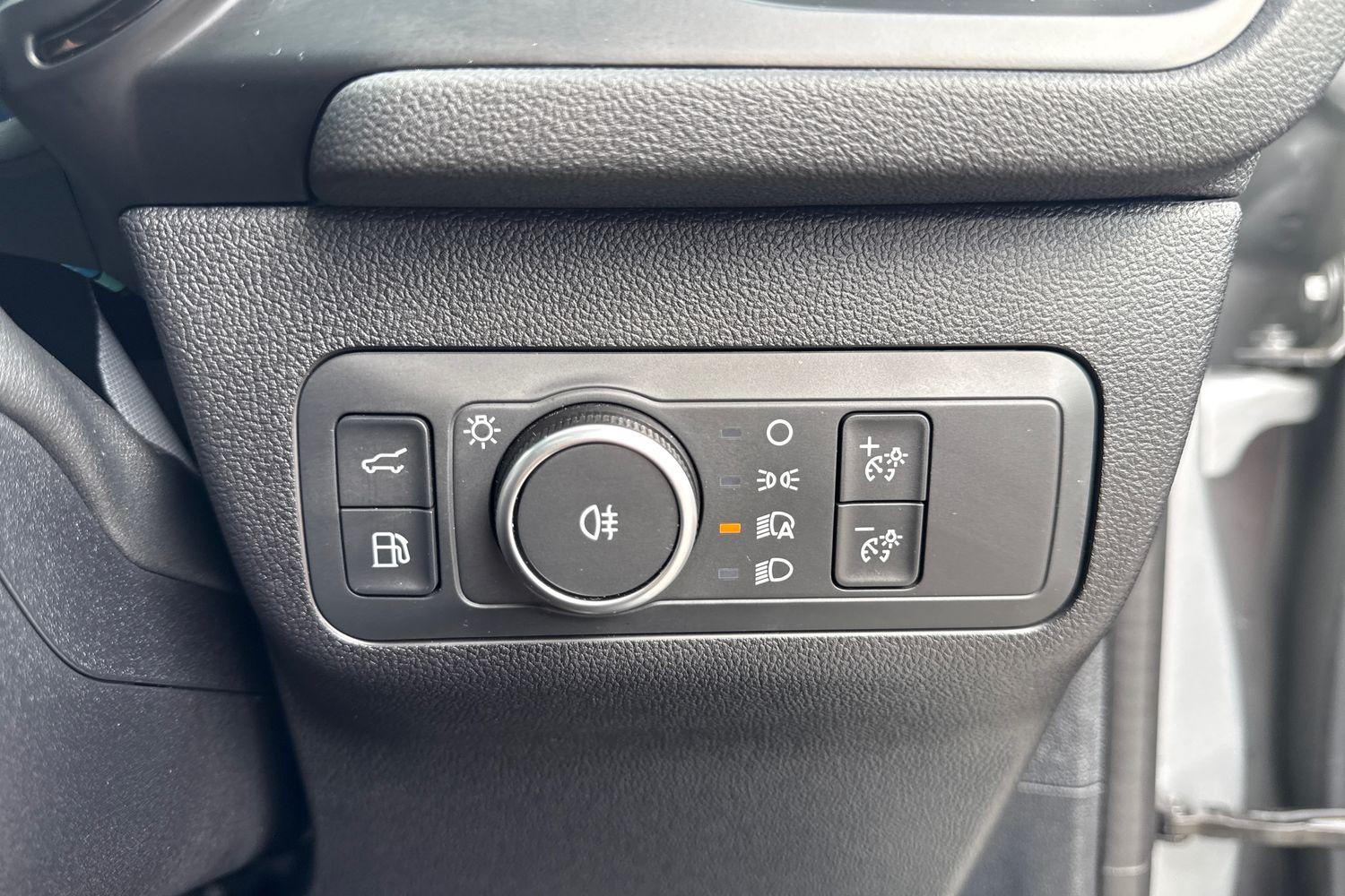 Ford KUGA Photo 35