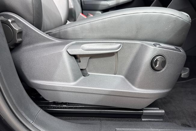 VOLKSWAGEN Caddy Photo 36