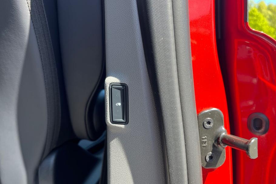 Used Ford TOURNEO CUSTOM EN25FND 26