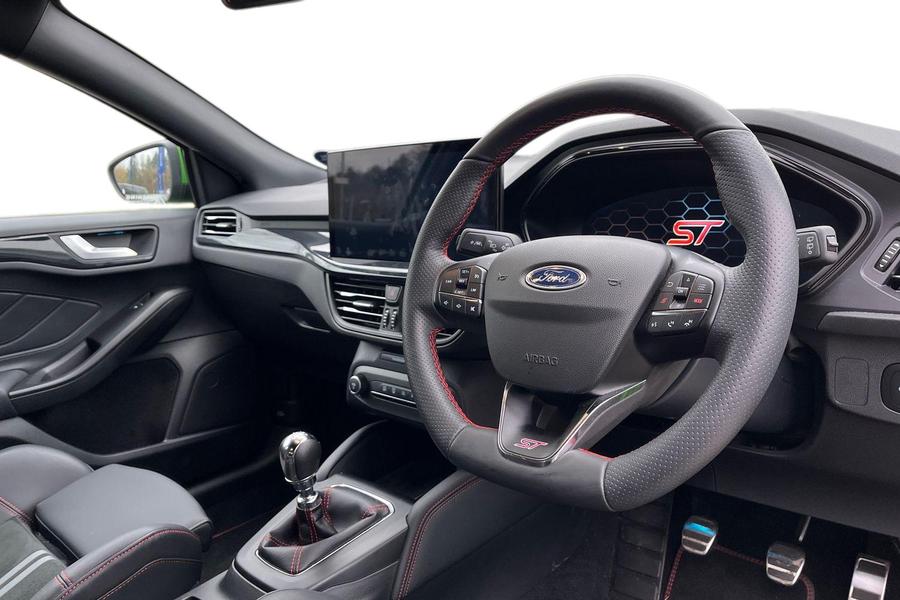 Ford Focus Photo autoimg-e5fc0ca268287de724941718c3efda0cd2288a6f.jpg