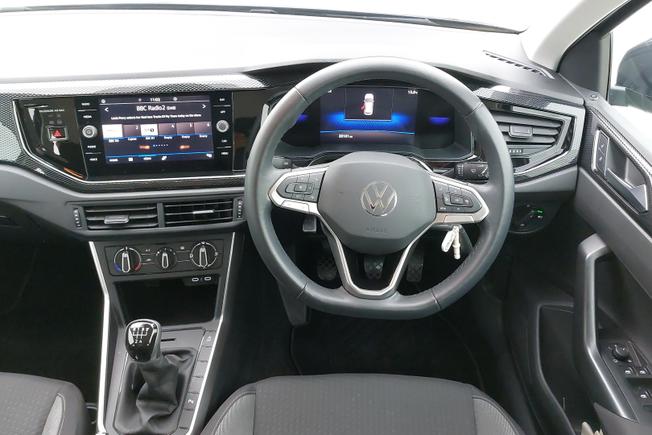 VOLKSWAGEN Polo Photo 11