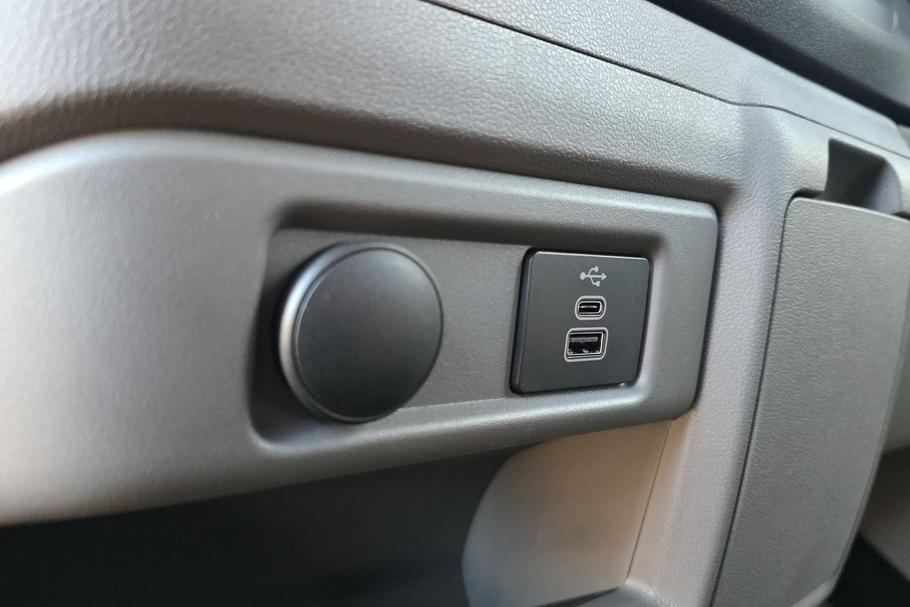 Used Ford TRANSIT CUSTOM WP75OOC 18