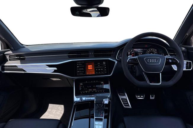 Audi RS6 Avant Photo 10