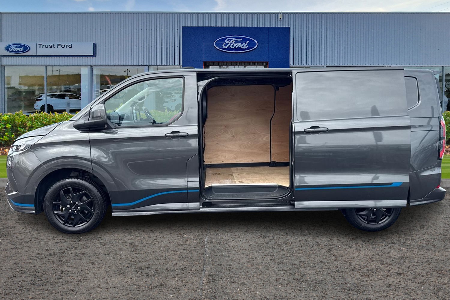 Ford E-Transit Custom Photo 4