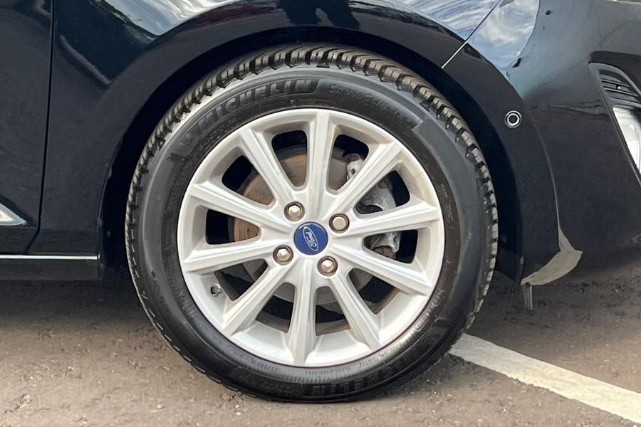 Ford Fiesta Photo autoimg-e60494fb95403ff1316eee0f716a94874aabb9ae.jpg