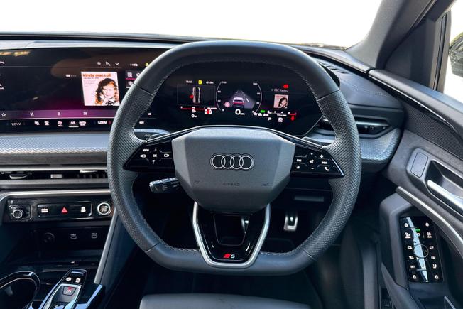 AUDI Q5 Photo 11