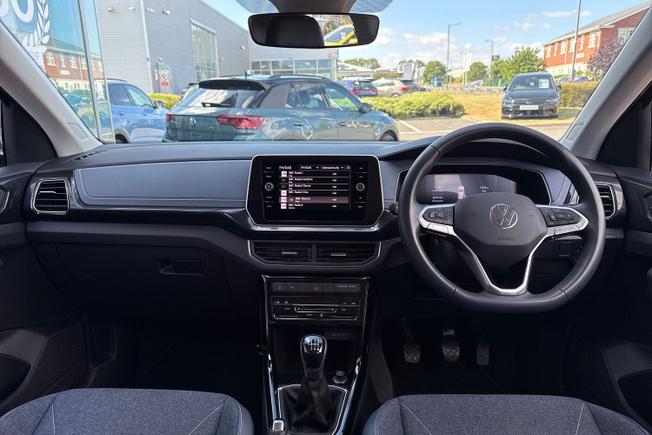VOLKSWAGEN T-Cross Photo 10
