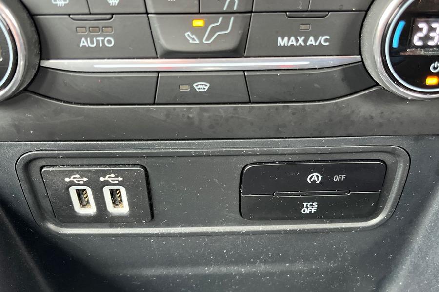 Ford EcoSport Photo autoimg-e60e98c2addf4bee01281e69d5a985bf4377f3dc.jpg