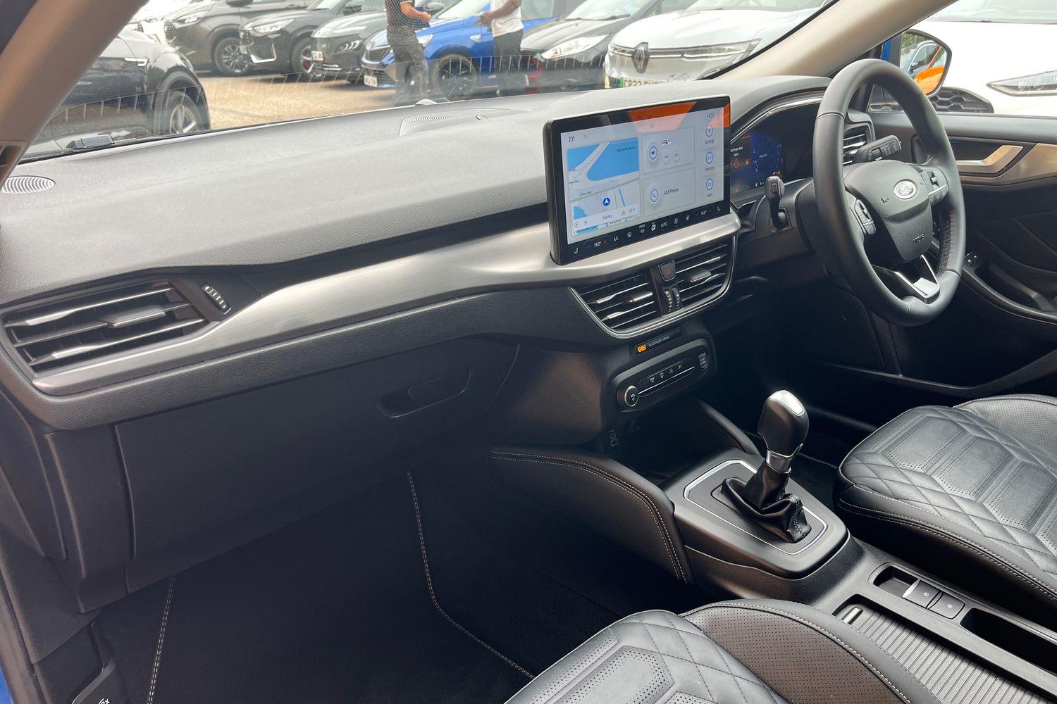 Ford Focus Photo 17