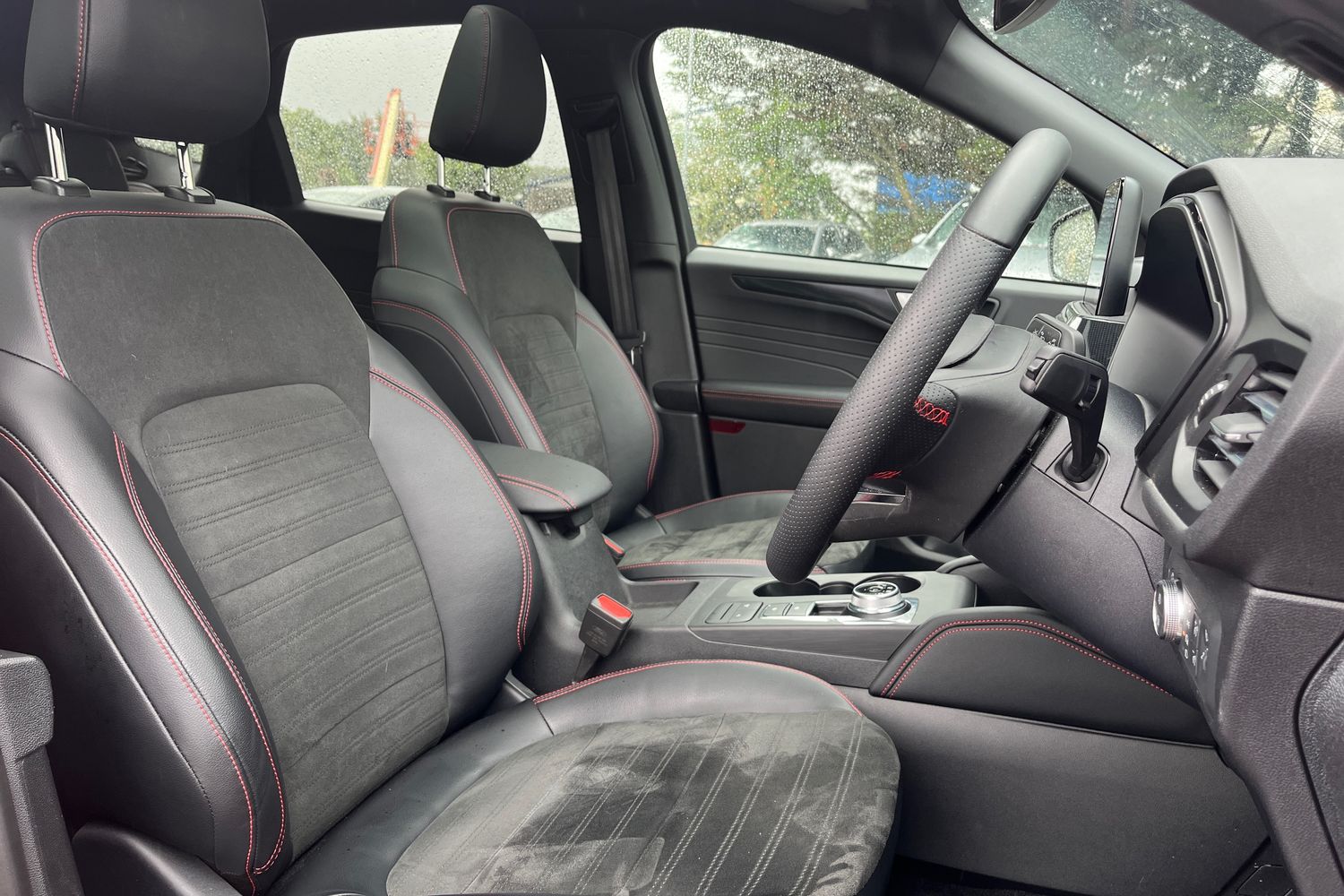 Ford KUGA Photo 16