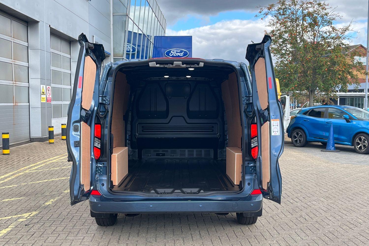 Ford TRANSIT CUSTOM Photo 5