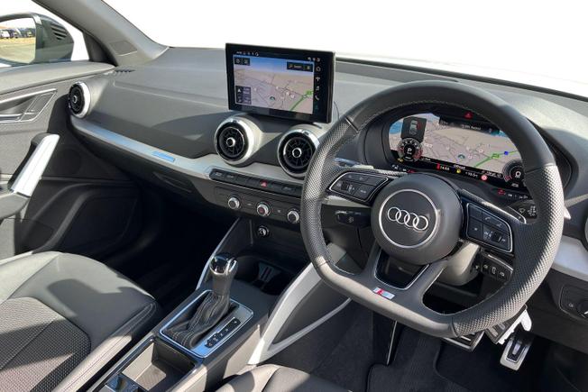 AUDI Q2 Photo 6