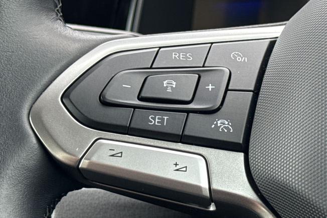VOLKSWAGEN Polo Photo 16
