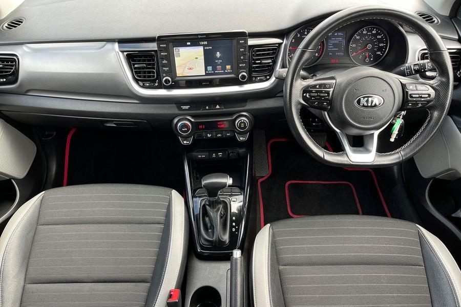 Kia STONIC Photo autoimg-e61c45dcd32c41598c4545b8c9a475c14133a9e5.jpg