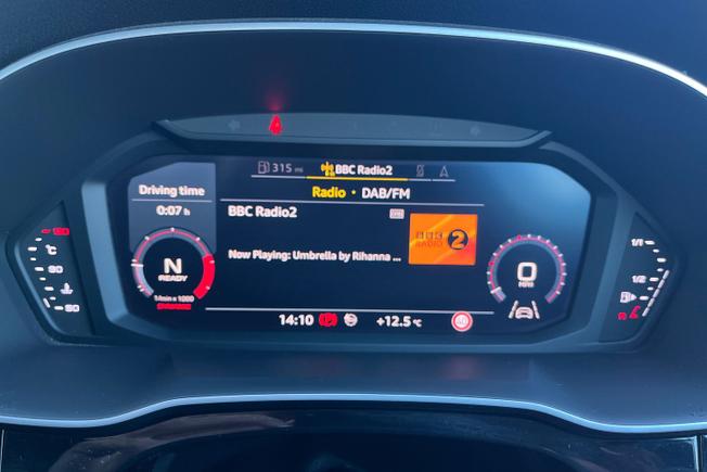 AUDI Q3 Photo 16