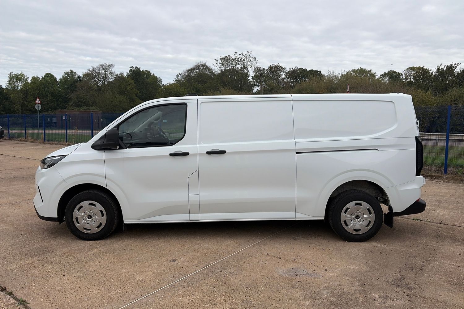 Ford TRANSIT CUSTOM Photo 22