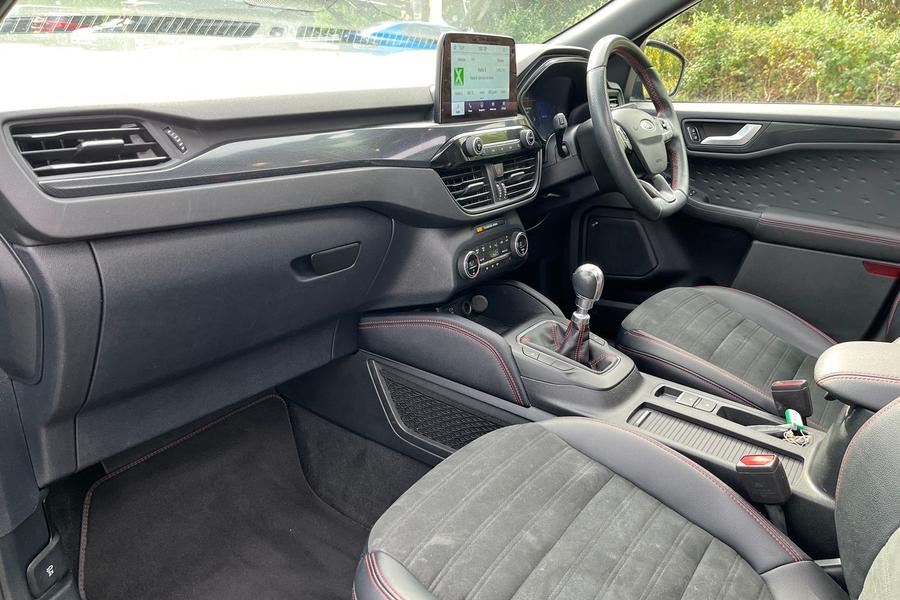 Ford Kuga Photo autoimg-e62a0dd7907c8bbbe0a7b46a0c2afda6e8a12874.jpg