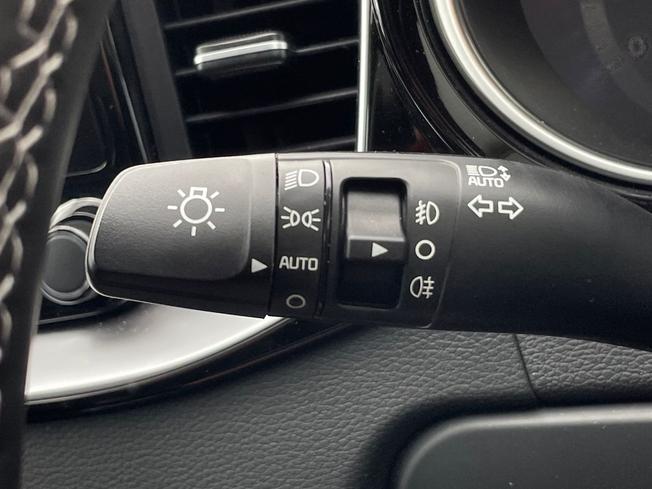 KIA Xceed Photo 38