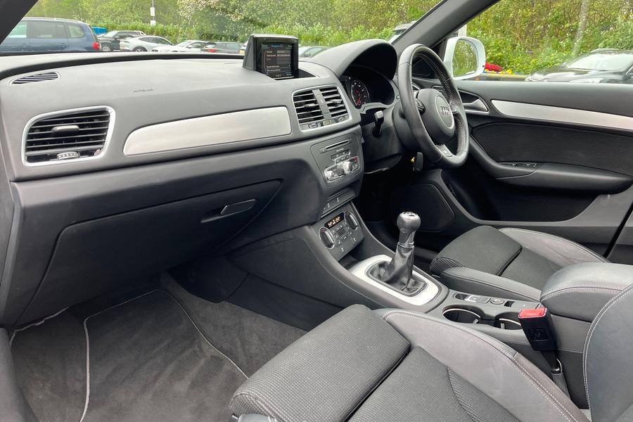 Audi Q3 Photo autoimg-e62bae01707ae2b68e652b864fda27397814ad48.jpg