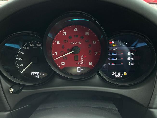 PORSCHE Macan Photo 15