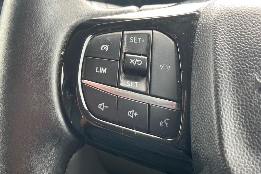 Ford TRANSIT CUSTOM Photo autoimg-e62c6b7da39e2673845a5b9cc0d7bbfd7565e021.jpg