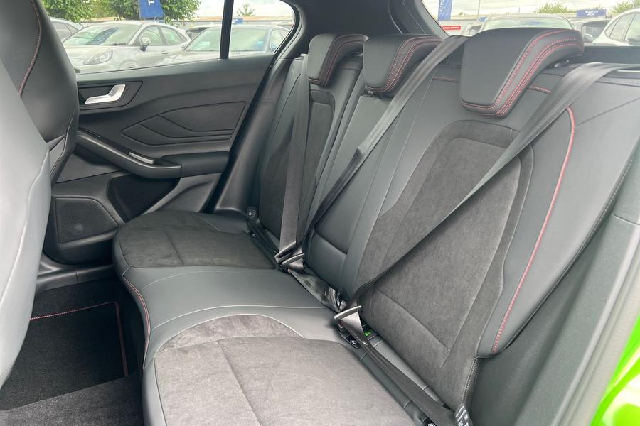 Ford FOCUS Photo autoimg-e632bc7eef52608c995c85b155e7b14c9d9159d4.jpg