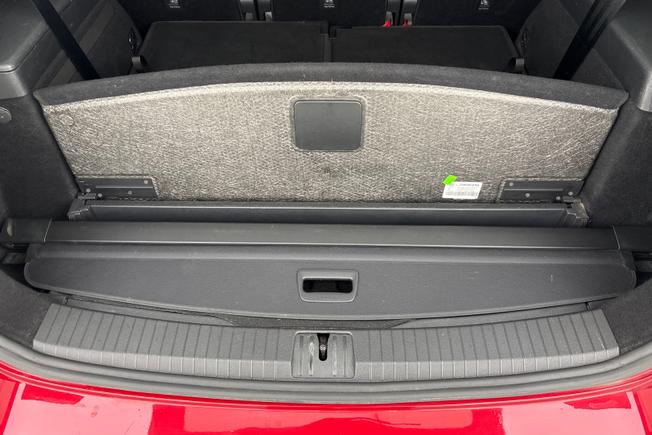 VOLKSWAGEN Touran Photo 29