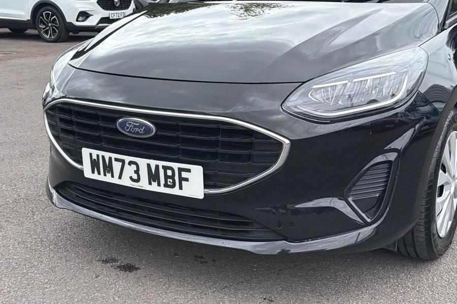 Ford FIESTA Photo autoimg-e6360cff98fa26d73c538daa13d7864099cfe9b8.jpg