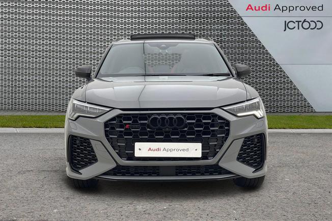 AUDI RS Q3 Photo 8