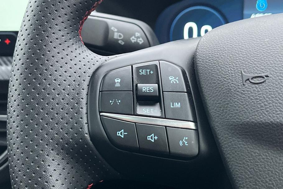 Used Ford Kuga HV25FKJ 36