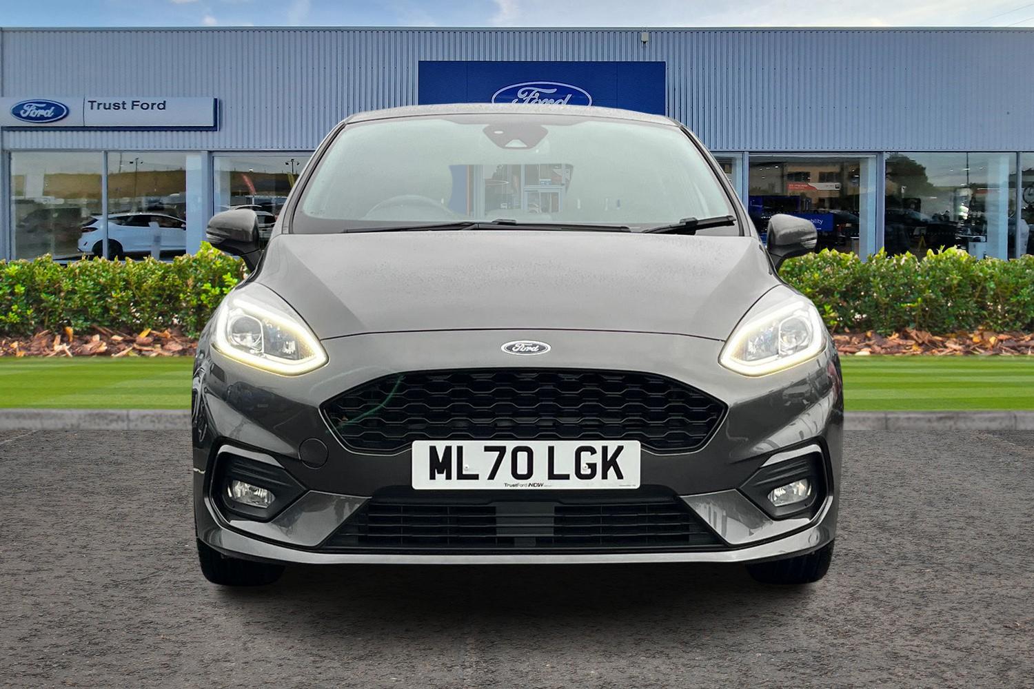 Ford Fiesta Photo 5