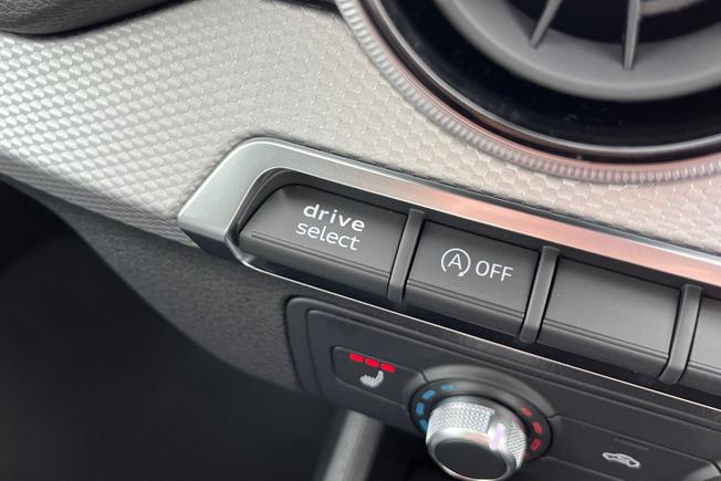 AUDI Q2 Photo 32