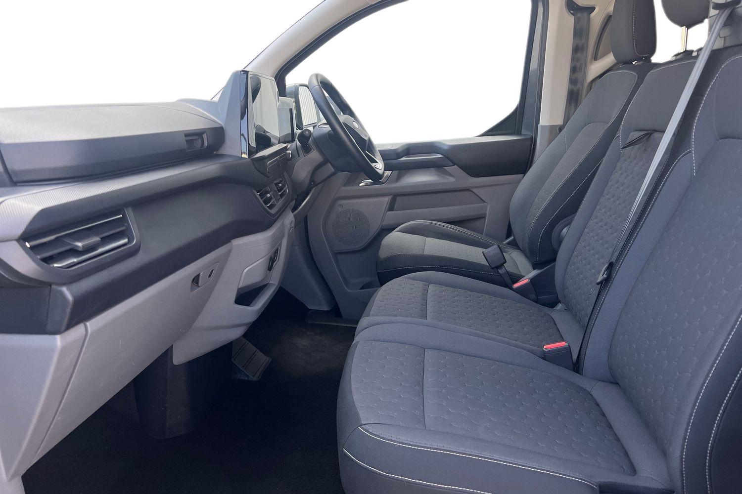 Ford TRANSIT CUSTOM Photo 9