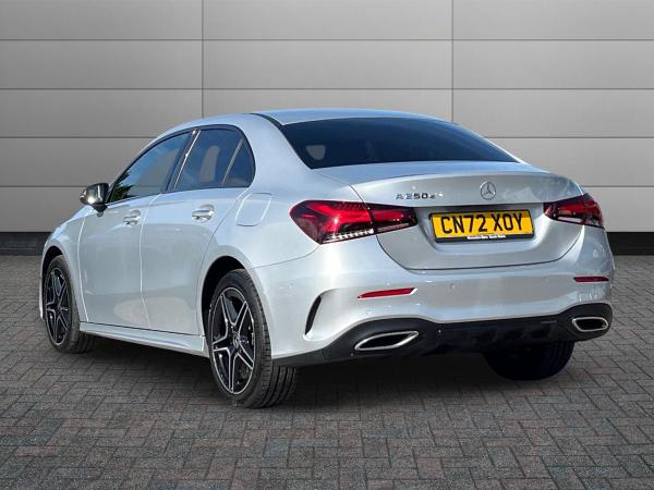 Mercedes-Benz A Class Photo autoimg-e63f15dd2a598102a32cc0ac988c09a21e06ba1b.jpg
