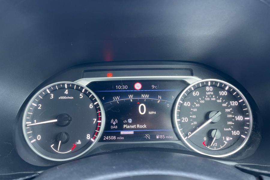 Nissan JUKE Photo autoimg-e64029da99590827b043859d02cea27a2c4170af.jpg