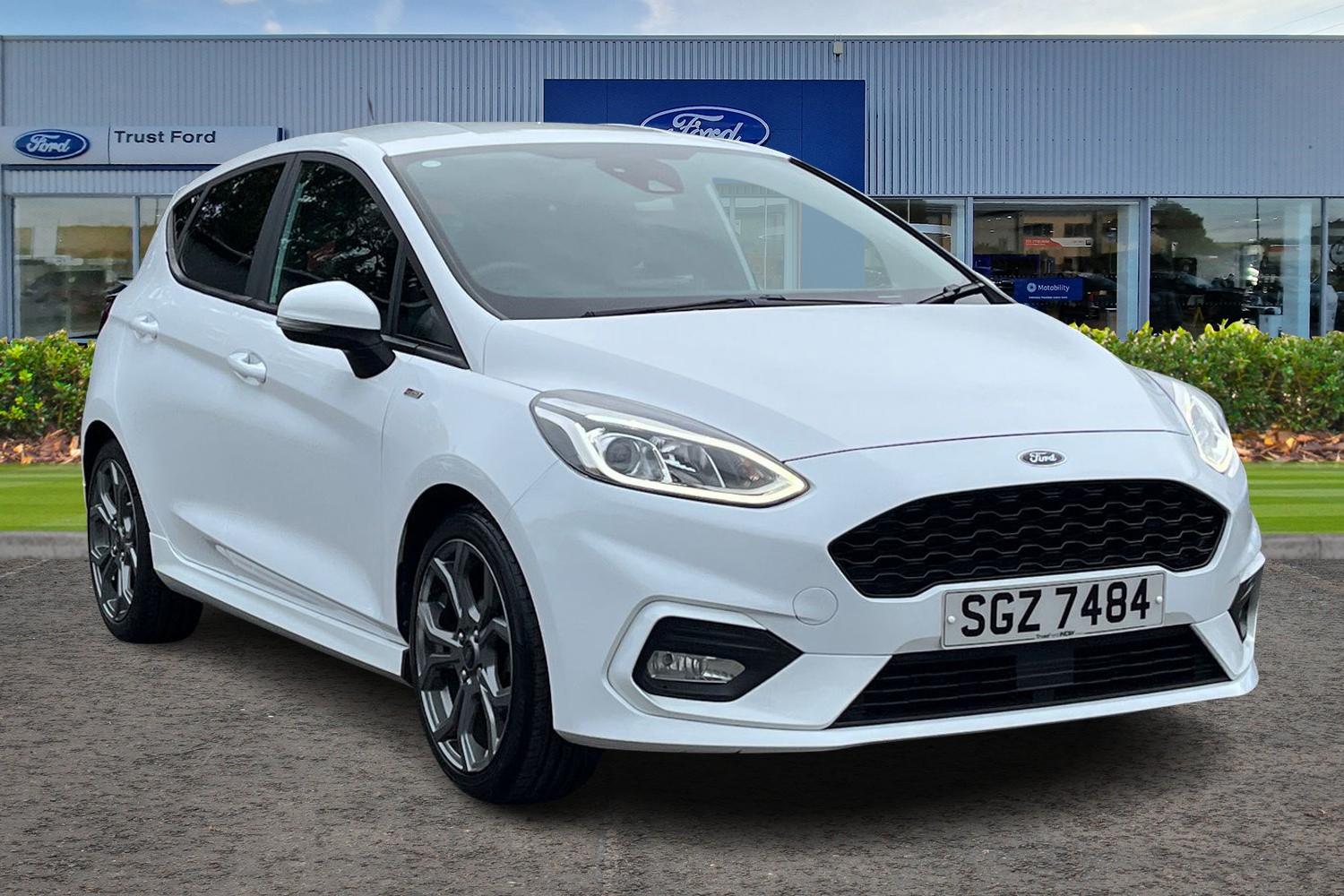 Ford FIESTA Photo 0