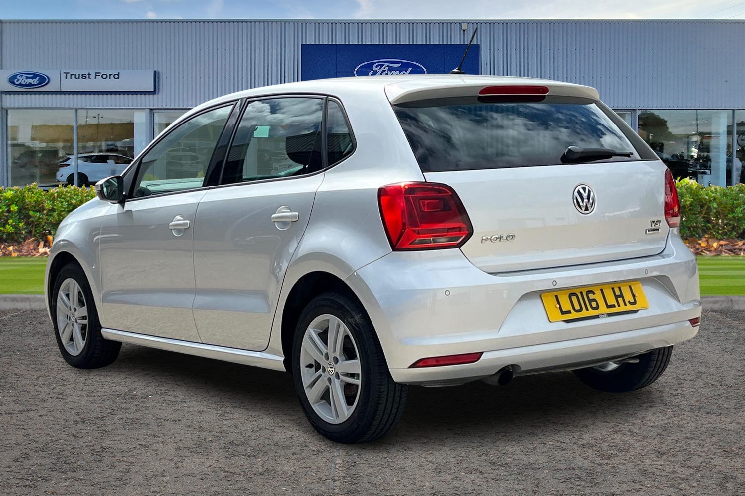 Volkswagen Polo Photo 1