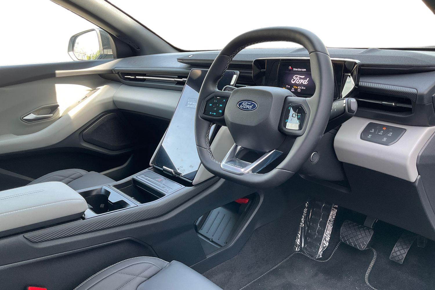 Ford EXPLORER Photo 8