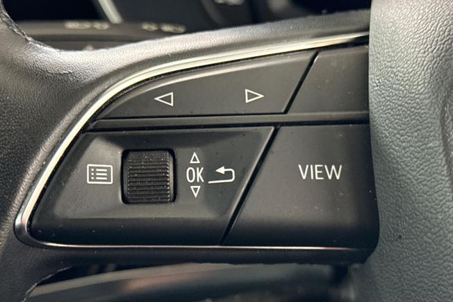 AUDI Q3 Photo 16