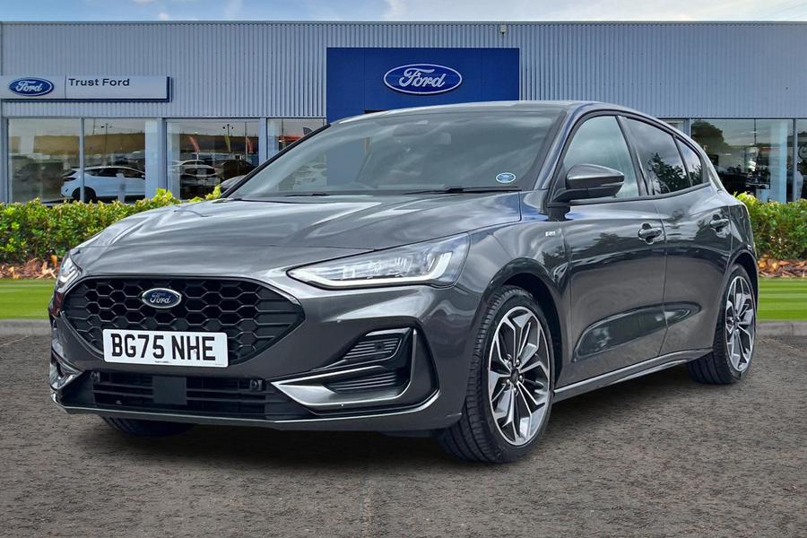 Ford Focus Photo autoimg-e6504f8d59a6a57d3368b38dd8f0ec0e4d048c3f.jpg